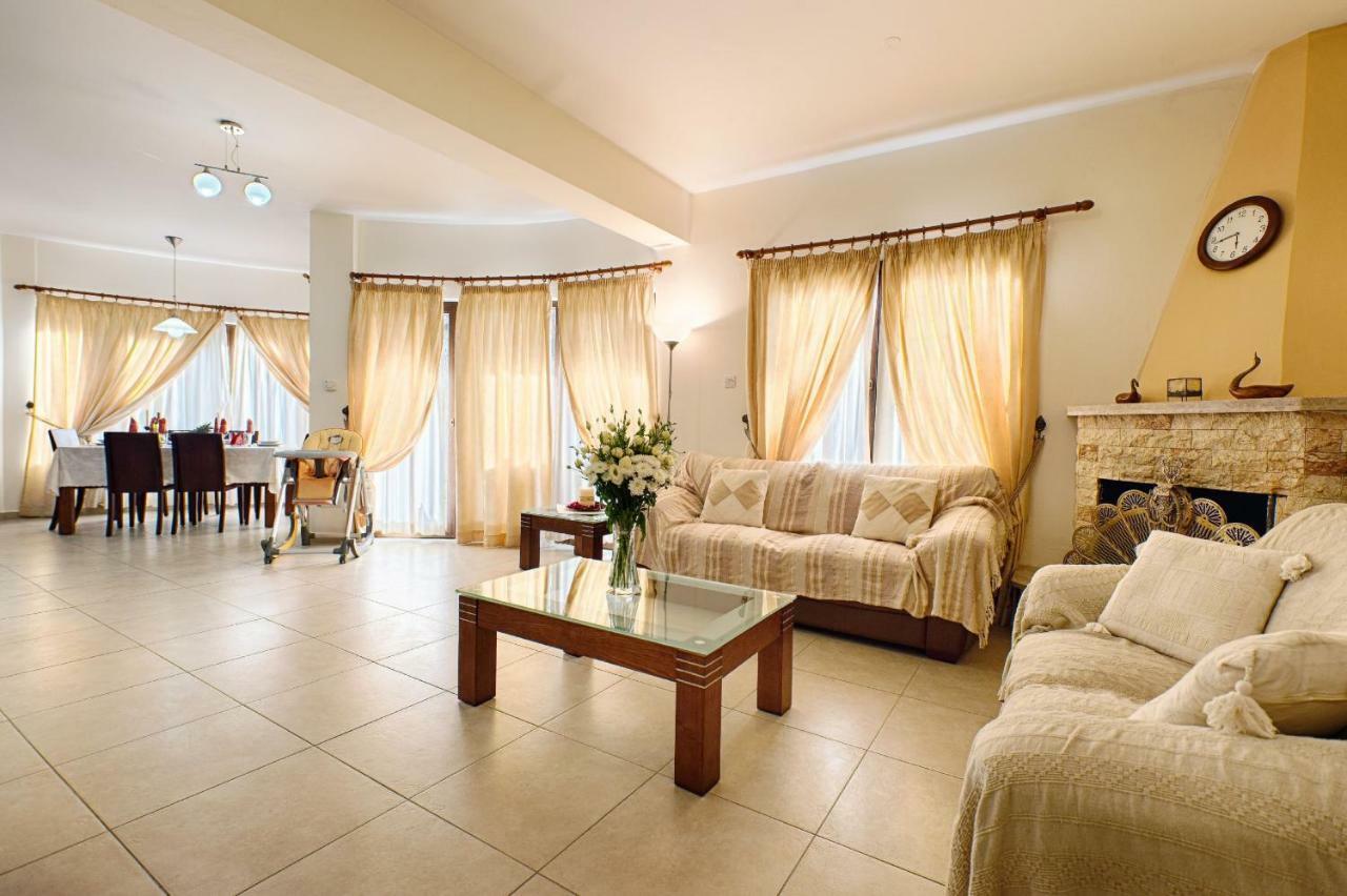 Villa Tsikkos Tria Polis Ngoại thất bức ảnh